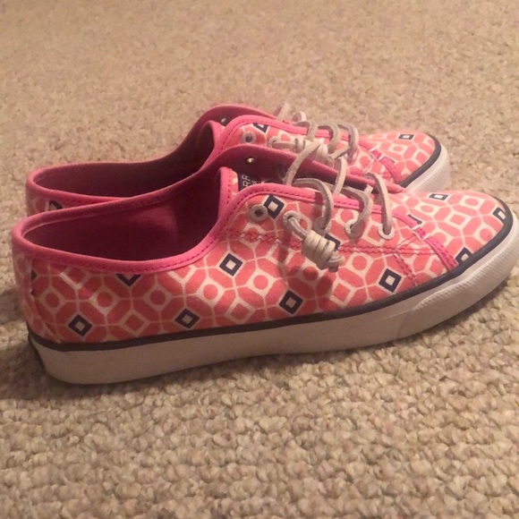 Women’s Sperry shoes - Picture 5 of 9